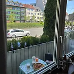 Anelia 2 Inkl 2 Parkplaetze Im Zentrum 파더본